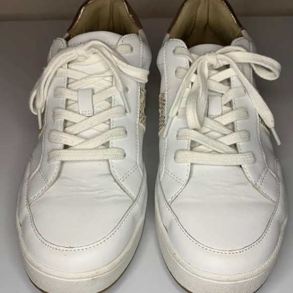 Lucky Brand Sneakers, Size 8, White with gold trim - Picture 2 of 9